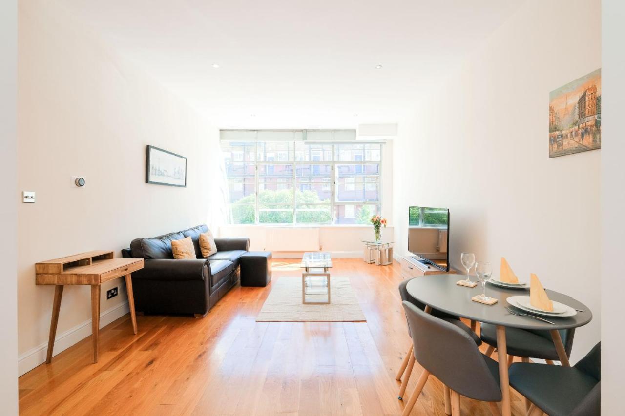 דירות לונדון Lovely 2 Bed Flat In Canal Side Gated Development מראה חיצוני תמונה